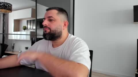 Snapshot of draven_a chatting on March 10, 2025, 8:37 am Draven A online show from March 10, 2025, 8:37 am