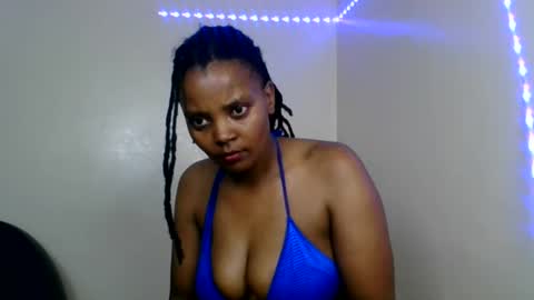 Snapshot of dream4happiness chatting on November 7, 2025, 4:40 pm Dream online show from November 7, 2025, 4:40 pm