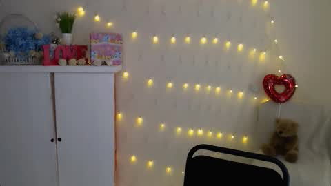 Mari online show from September 19, 2025, 7:32 am