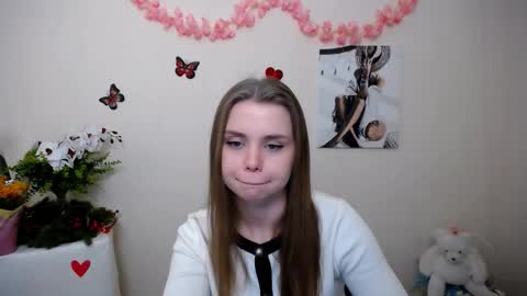 Mari online show from March 11, 2026, 7:47 am