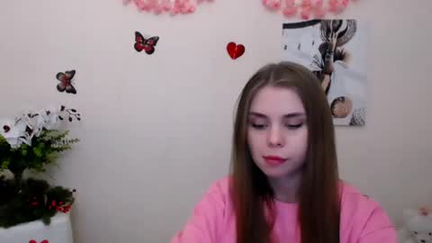Snapshot of dream_mari chatting on April 28, 2026, 7:02 am Mari online show from April 28, 2026, 7:02 am