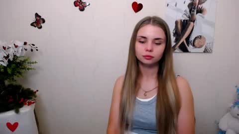 Snapshot of dream_mari chatting on May 29, 2026, 6:00 am Mari online show from May 29, 2026, 6:00 am