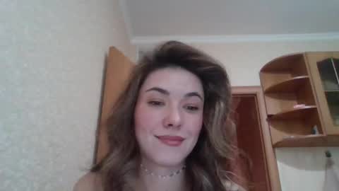dream_petal_ online show from May 6, 2026, 10:31 am