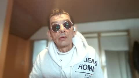 Dreambob online show from November 27, 2025, 12:07 pm