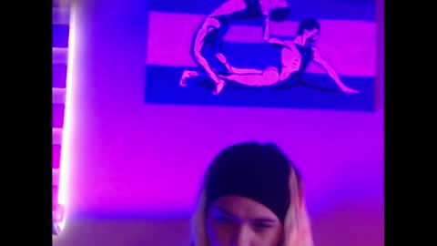 Snapshot of dreamcatcherfantasy chatting on February 26, 2025, 10:58 am A girl online show from February 26, 2025, 10:58 am