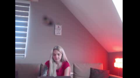 A girl online show from January 12, 2026, 8:30 am