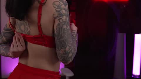 Sarah online show from February 10, 2026, 11:20 pm