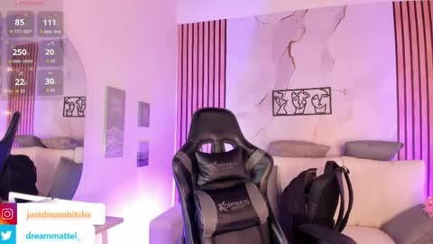 Dream Matell online show from April 7, 2026, 2:23 am