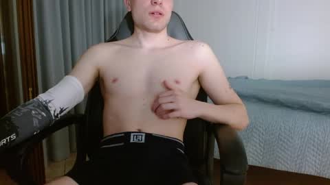 DreamBoy online show from June 3, 2026, 3:09 am