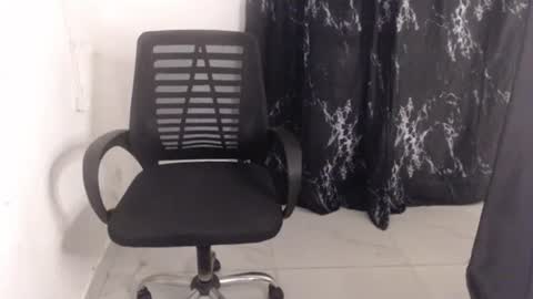 Snapshot of dreamy_wetpussy chatting on May 27, 2026, 7:33 pm BEAUTY online show from May 27, 2026, 7:33 pm