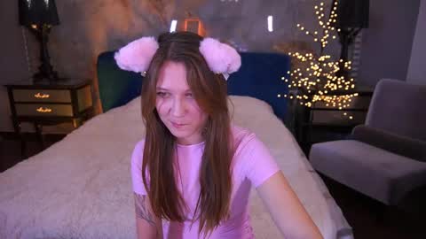 Snapshot of dreamylinaaa chatting on April 22, 2026, 7:59 pm Lina online show from April 22, 2026, 7:59 pm