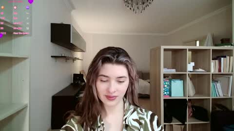 Dia online show from April 8, 2026, 11:10 am