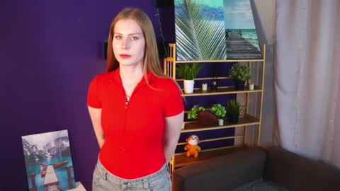 Snapshot of drewberkheimer chatting on February 15, 2026, 7:51 am My name is Luna online show from February 15, 2026, 7:51 am