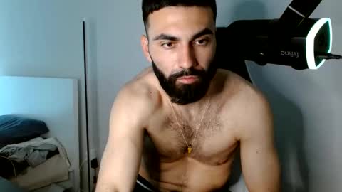 Snapshot of drewwho_ chatting on April 11, 2026, 9:08 pm drewwho_ online show from April 11, 2026, 9:08 pm