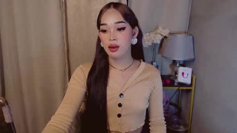 Dreyana online show from November 15, 2025, 3:59 am