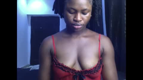 Snapshot of dripping_luna chatting on February 7, 2025, 3:01 am dripping_luna online show from February 7, 2025, 3:01 am
