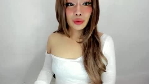 Snapshot of dripqueenxoxo chatting on October 7, 2025, 2:09 am miss. Erika online show from October 7, 2025, 2:09 am