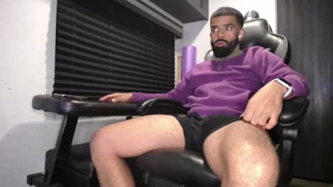 Snapshot of drizzys_room chatting on October 3, 2025, 12:18 am DirtyDrizzy online show from October 3, 2025, 12:18 am