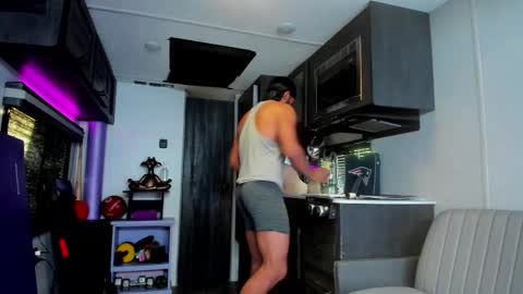 Snapshot of drizzys_room chatting on February 3, 2026, 1:38 pm DirtyDrizzy online show from February 3, 2026, 1:38 pm