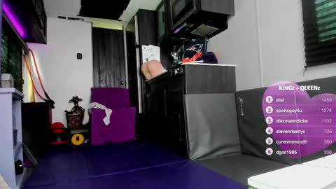 Snapshot of drizzys_room chatting on February 5, 2026, 3:38 pm DirtyDrizzy online show from February 5, 2026, 3:38 pm