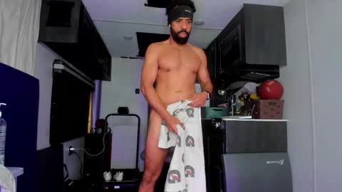 Snapshot of drizzys_room chatting on February 21, 2026, 12:39 pm DirtyDrizzy online show from February 21, 2026, 12:39 pm