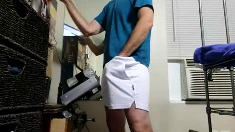 Snapshot of drmbigg chatting on June 18, 2026, 9:09 am Hello Hope you enjoy what you see. I love attention in dirty talk and tips thickcock edging precum dirtyTalk C2C online show from June 18, 2026, 9:09 am