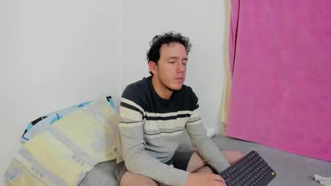 Snapshot of drod6621 chatting on November 16, 2025, 9:26 am CamiSanti online show from November 16, 2025, 9:26 am