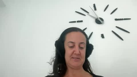 Snapshot of drresa chatting on October 24, 2025, 10:00 am Dr. Resa online show from October 24, 2025, 10:00 am