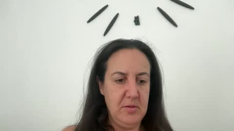 Snapshot of drresa chatting on December 17, 2025, 8:20 am Dr. Resa online show from December 17, 2025, 8:20 am