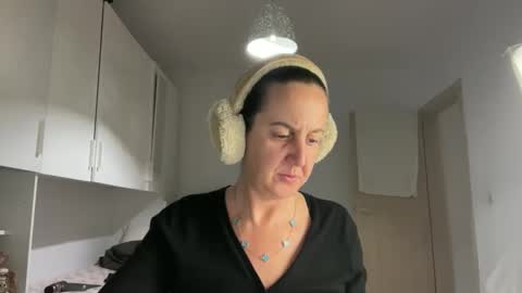 Snapshot of drresa chatting on January 9, 2026, 7:04 pm Dr. Resa online show from January 9, 2026, 7:04 pm