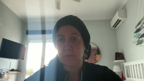 Snapshot of drresa chatting on March 25, 2026, 9:15 am Dr. Resa online show from March 25, 2026, 9:15 am
