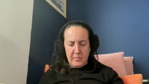 Snapshot of drresa chatting on April 14, 2026, 7:25 am Dr. Resa online show from April 14, 2026, 7:25 am