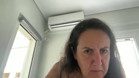 Snapshot of drresa chatting on May 5, 2026, 9:17 am Dr. Resa online show from May 5, 2026, 9:17 am