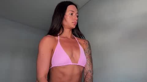 Bella online show from June 23, 2026, 3:04 am