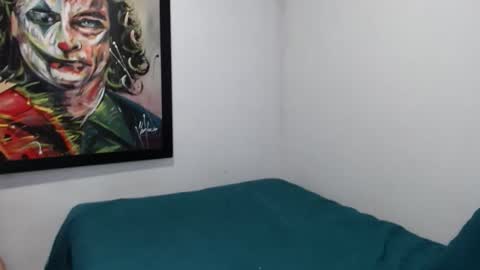 dsanchezz359 online show from February 18, 2026, 12:34 pm