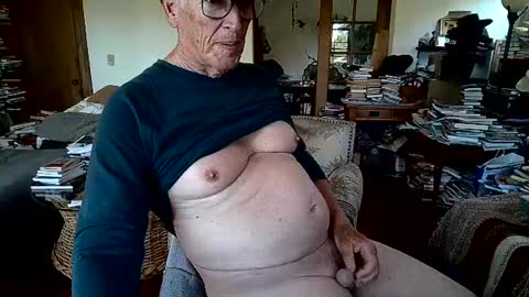 Snapshot of dtpb1946 chatting on June 20, 2026, 9:39 pm dtpb1946 online show from June 20, 2026, 9:39 pm