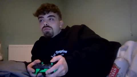 dude106954 online show from February 24, 2026, 12:52 am