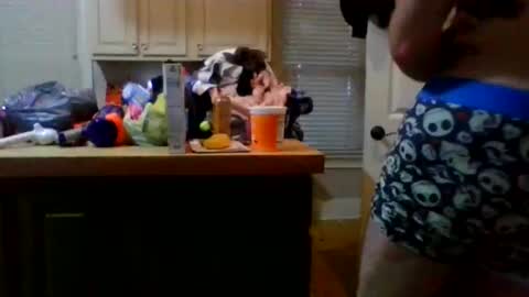 Snapshot of duke_lordly chatting on November 17, 2025, 12:44 pm duke_lordly online show from November 17, 2025, 12:44 pm