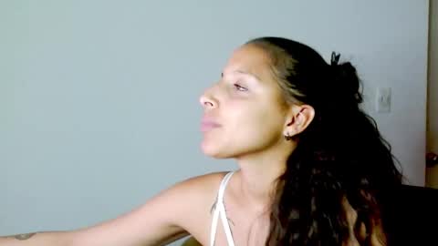 dulce1609 online show from January 22, 2025, 1:10 am