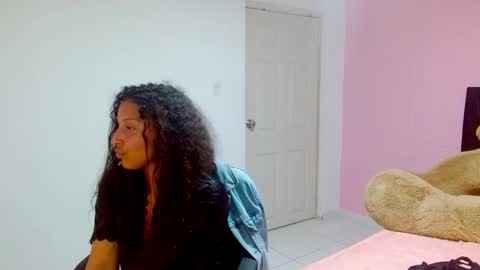 dulce1609 online show from March 3, 2025, 11:03 pm