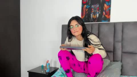 Snapshot of dulce_amg chatting on February 11, 2025, 6:01 pm Dulce amg online show from February 11, 2025, 6:01 pm