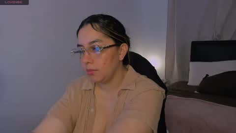 Snapshot of dulce_brithany chatting on July 4, 2026, 4:57 pm dulce brithany online show from July 4, 2026, 4:57 pm