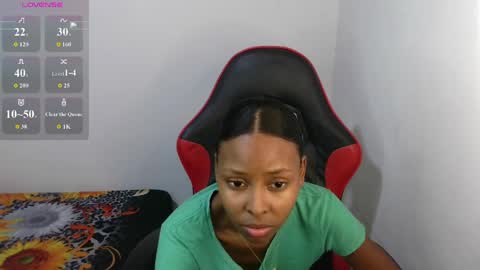 Snapshot of dulce_camx chatting on May 3, 2026, 1:33 am dulce_camx online show from May 3, 2026, 1:33 am