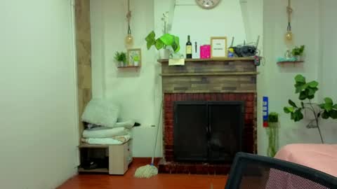 C E L E S T E  online show from April 15, 2026, 2:35 pm