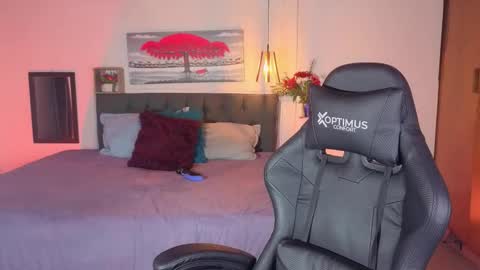 DULCE online show from March 19, 2026, 8:13 pm