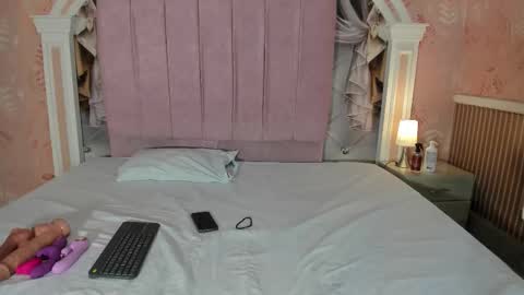 Dulce online show from March 2, 2026, 12:12 pm