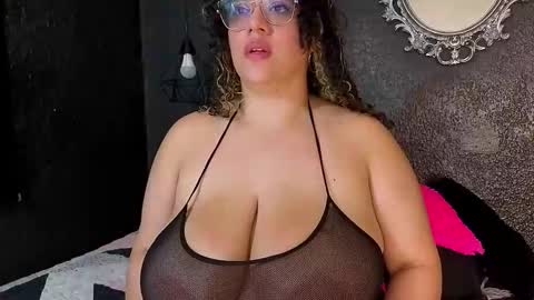 Snapshot of dulce_lf chatting on February 15, 2026, 3:20 pm DULCE LF online show from February 15, 2026, 3:20 pm