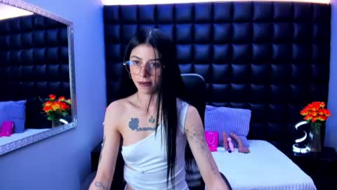 dulce_miiaa online show from June 13, 2026, 6:50 pm