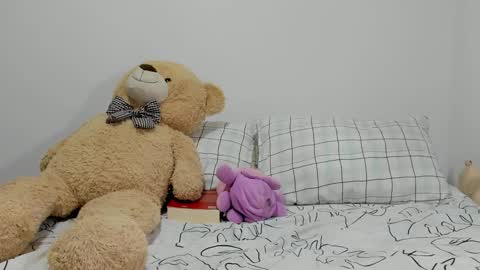 Dulce  online show from February 14, 2025, 3:36 pm