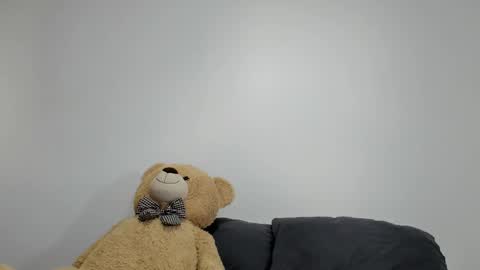 Dulce  online show from February 22, 2025, 1:02 pm